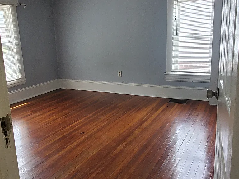606 Riverland Rd SE — Photo 32