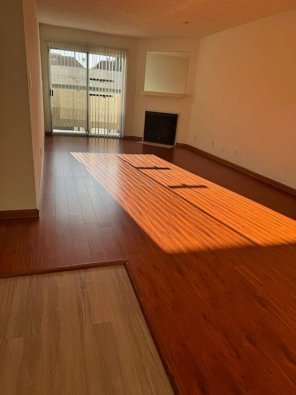 Alexandria Apartments — Photo 2
