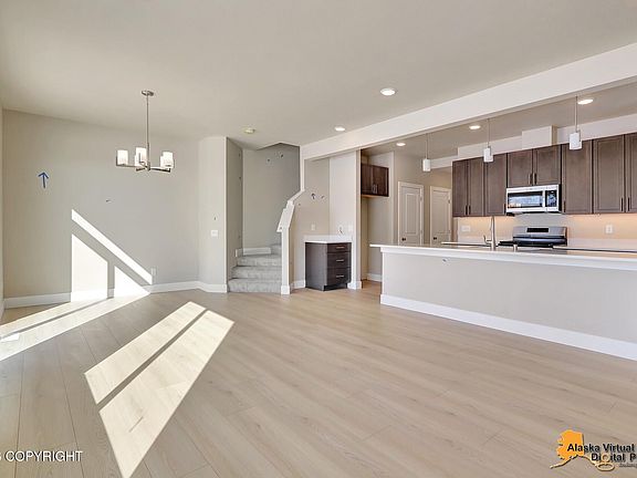 5th image of 286 Shageluk St #114