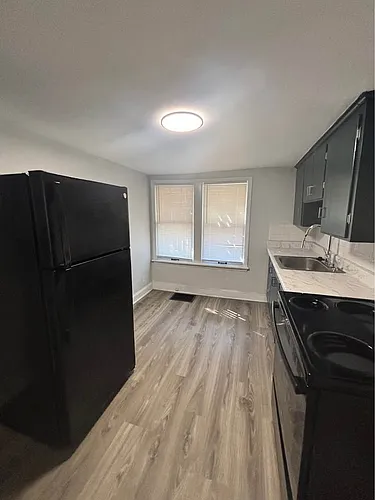 1214 W Waldo Ave #3 Photo 1