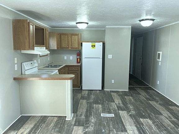 2nd image of 2700 N Washington St Trailer 16M