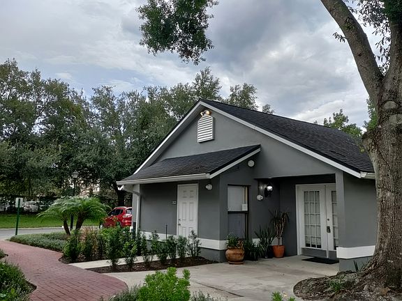 3rd image of 2276 Grenwich Ave #2276