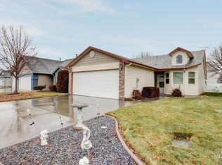 208 E Carmel Dr, Meridian, ID 83646
