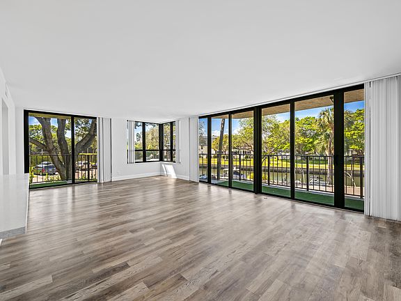 3rd image of 799 Jeffery Street #202