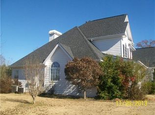 47 Walnut Ridge Dr, Hoschton, GA 30548