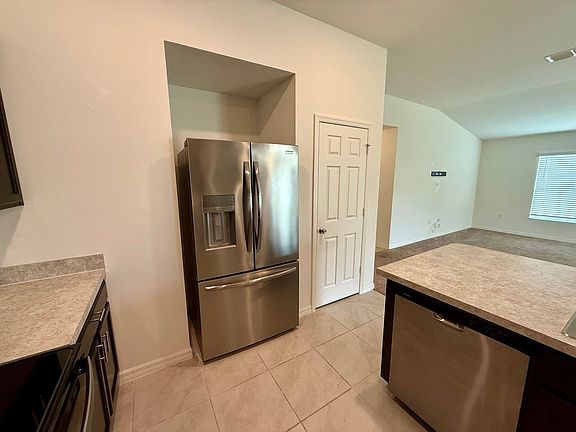 5th image of 1566 Geranium Dr