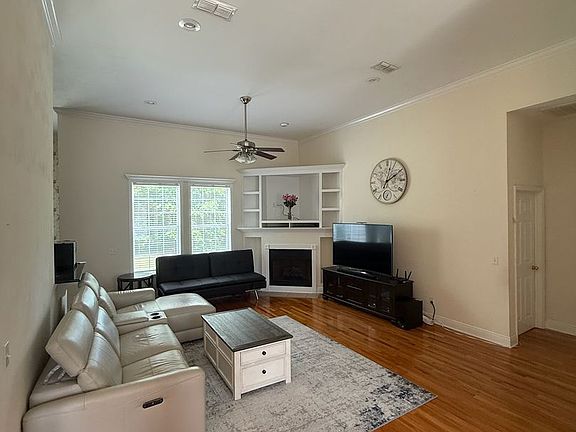 5th image of 5420 Whistler Dr