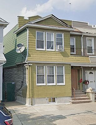 1st image of 7211 Myrtle Ave #2
