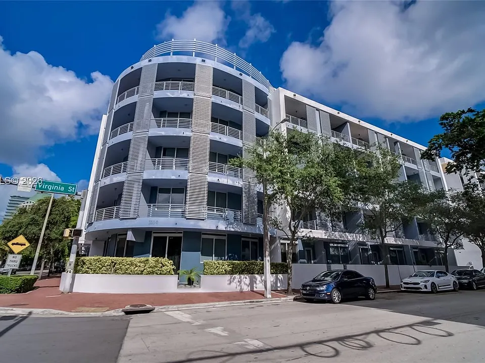 3339 Virginia St #323