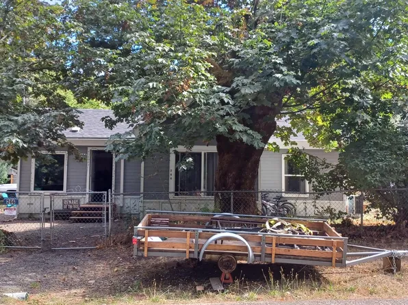 266 6th St, Glendale, OR 97442