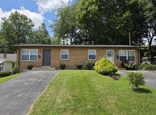 10822 Charles Pl, Saint Ann, MO 63074