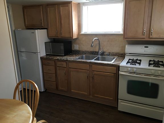 4th image of 615 Russell St #2
