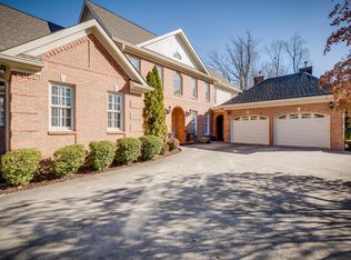 4829 Preston Park Dr, Kingsport, TN 37664