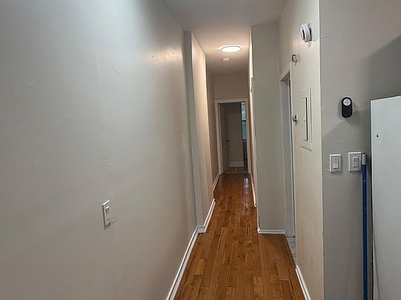 4th image of 79 Franklin St Floor 2