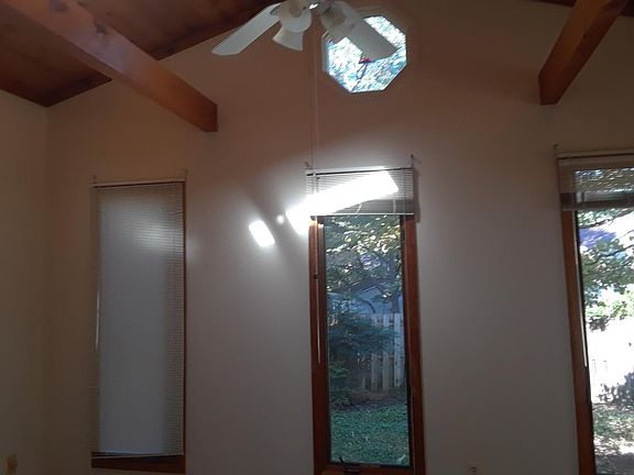 5th image of 761 Trenton Ave