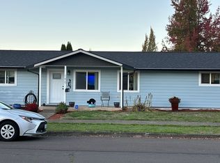150 J St, Springfield, OR 97477