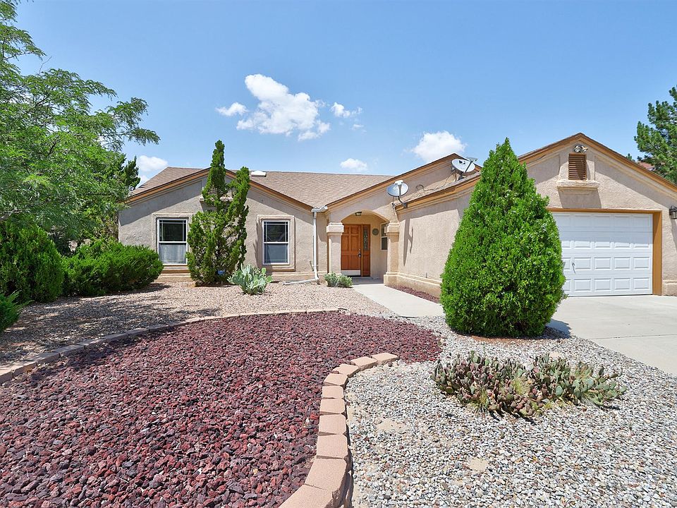 1st image of 4415 Aspen Glade Dr NW