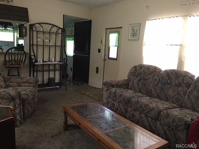 2nd image of 315 Vicki St