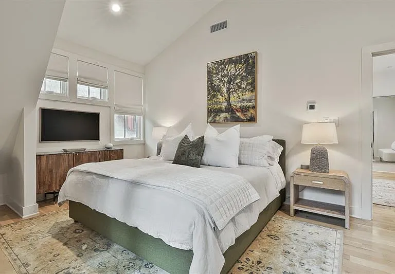 130 Arcadia Ave — Photo 25