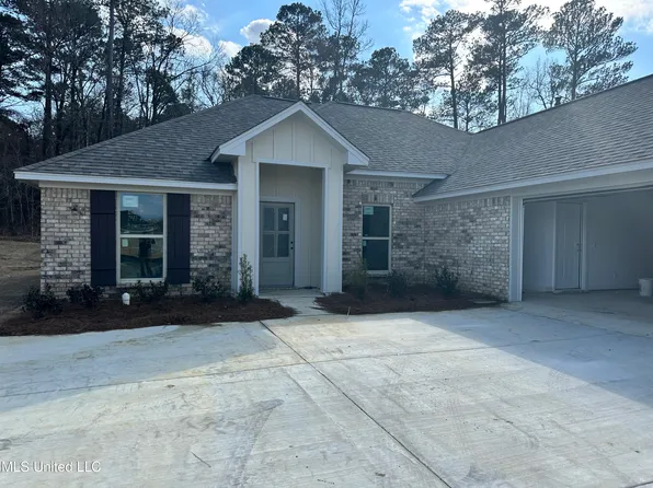 141 Allie Ln, Canton, MS 39046
