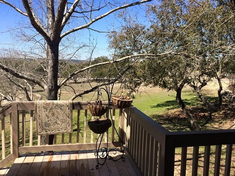 3 bed, 1707 sqft, $1,800 — Photo 2