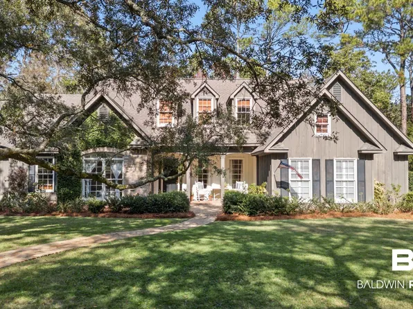 18318 Woodland Dr, Fairhope, AL 36532