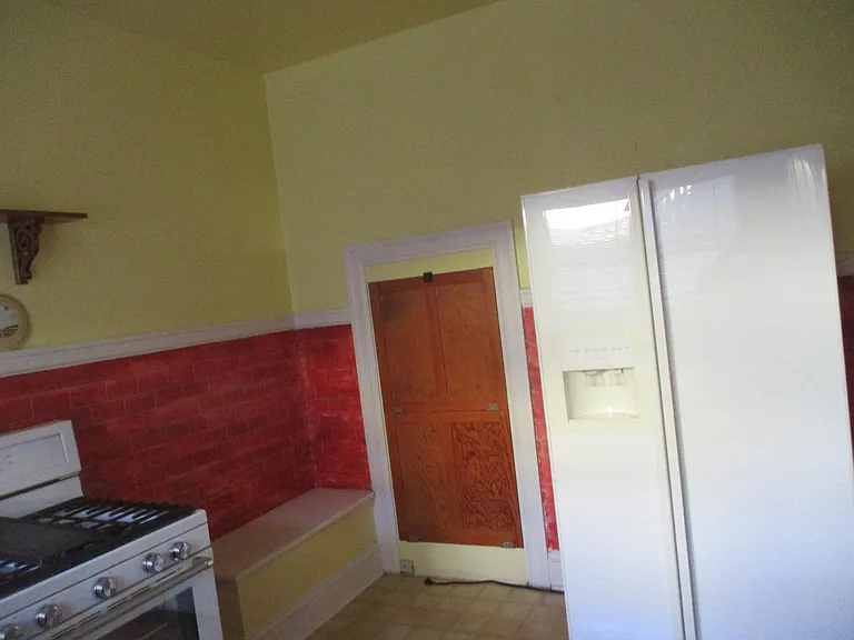 470 S 3rd St #2 — Photo 20