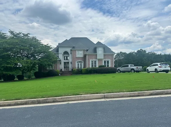 125 White Tail Ct, Fayetteville, GA 30214