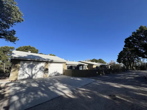 28 Longview Dr, Tijeras, NM 87059