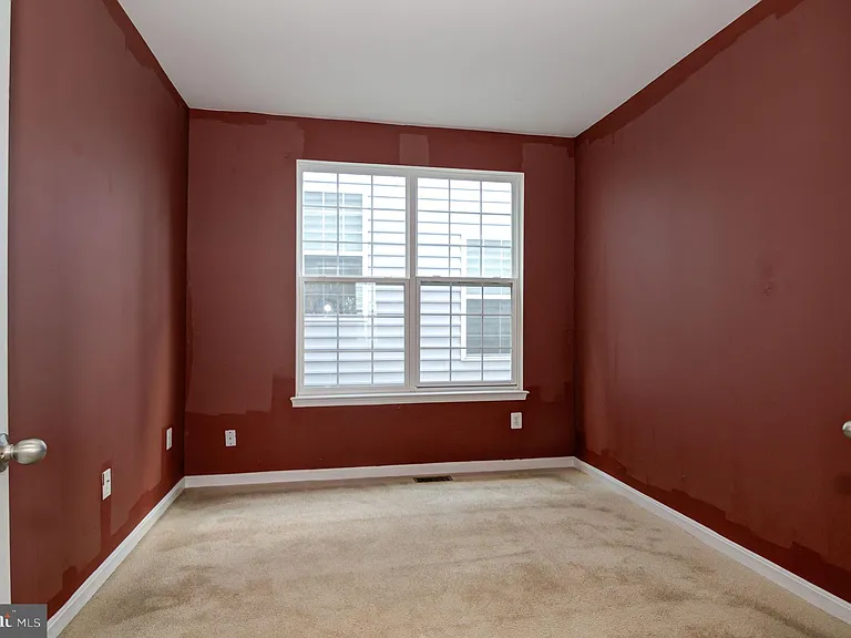 3401 Eagle Ridge Dr — Photo 8