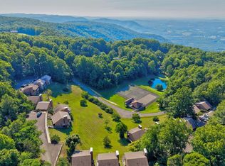 96 Doe Highlands Dr, Hillsville, VA 24343
