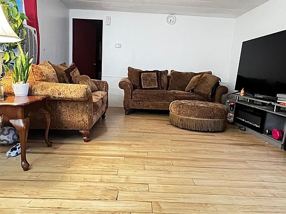 4th image of 1301 E Avenue I Space 233
