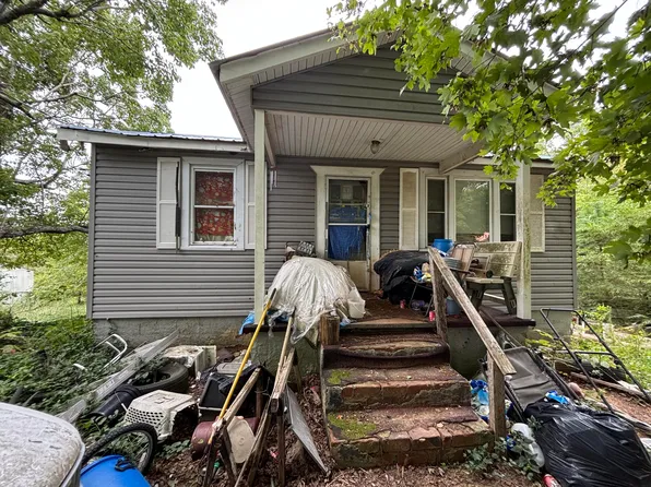 614 W Garden Farm Rd, Rossville, GA 30741