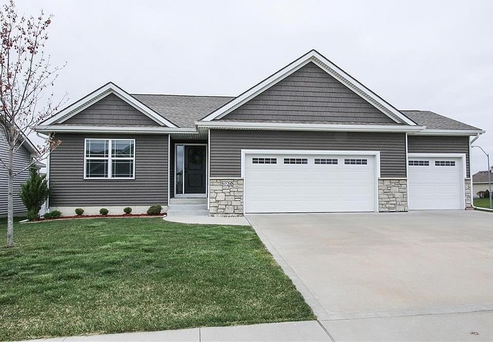 1st image of 5030 NE Michael Ct