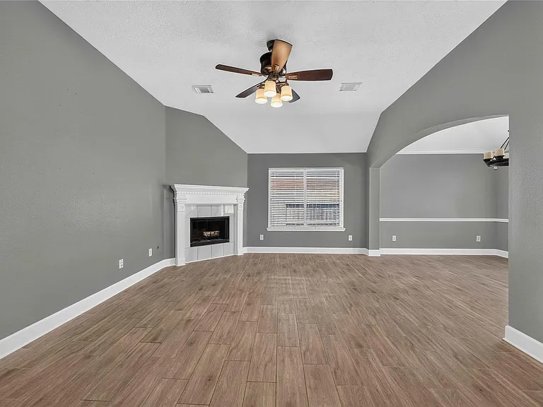 3519 Crescent Dr — Photo 6