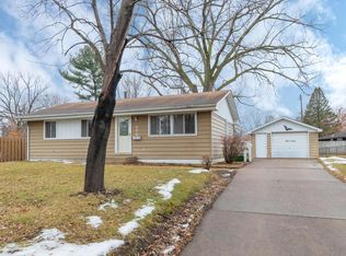 206 Magnolia Ave, Saint Paul Park, MN 55071