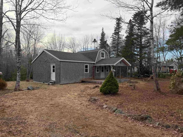 8342 Upper Clyde Rd, Shelburne, NS B0T 1W0
