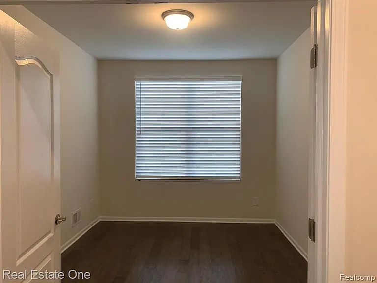 1113 Lark St #41 — Photo 9