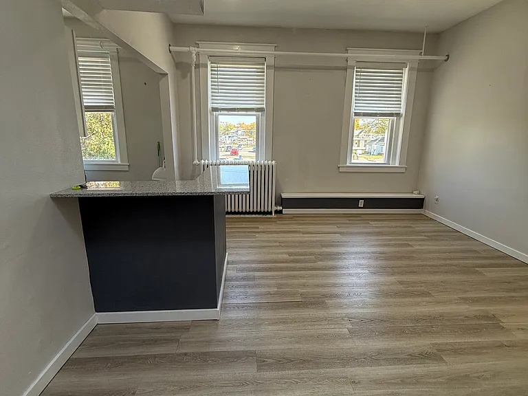 112 E Salem Ave #1 — Photo 11