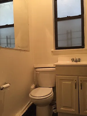 Rented by Bohemia Realty Group | media 31