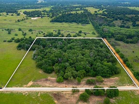 4th image of 160 Green Acres