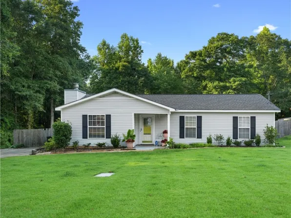 3304 Northgate Dr, Opelika, AL 36801