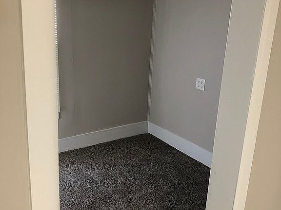 4th image of 3016 Roanoke Ave