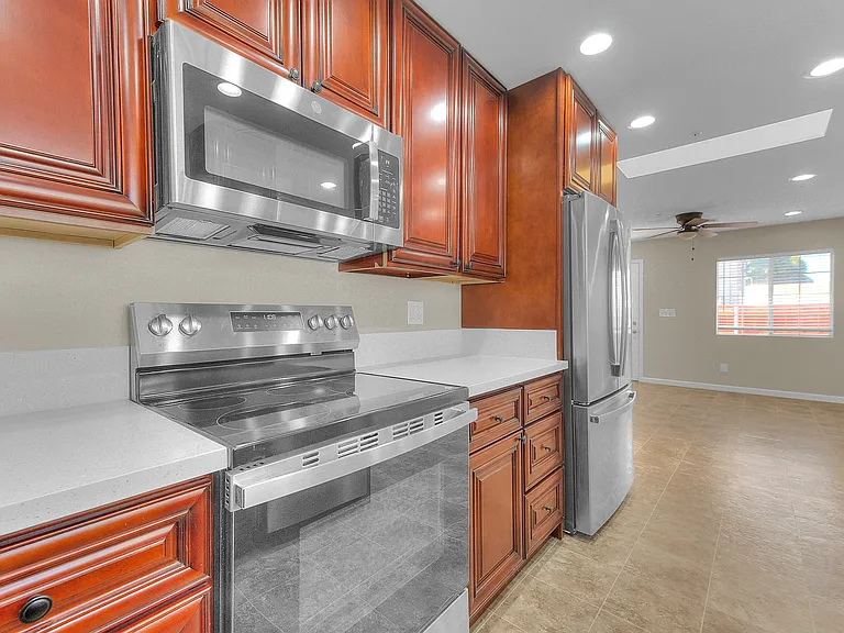 24600 Cypress St #24600A — Photo 24