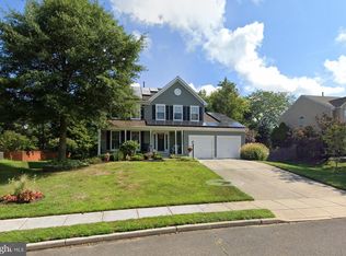 5 Middleton Dr, Lumberton, NJ 08048