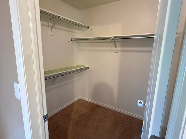 Loft Walking Closet