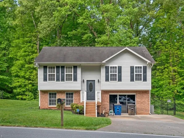 4618 Old Town Dr, Winston Salem, NC 27106