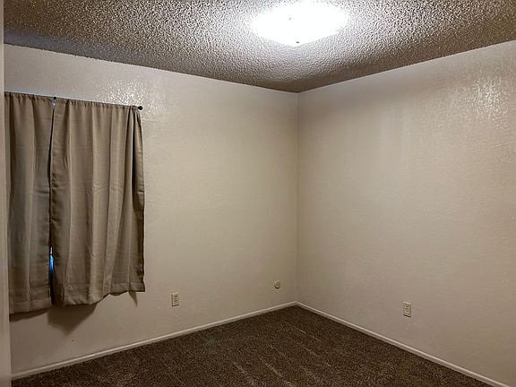 5th image of 625 W Henderson Ave Unit A