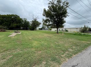 100 W Bryan Ave, Calera, OK 74730