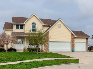 4328 126th St, Urbandale, IA 50323